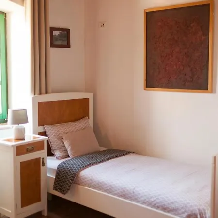 Dvor Strica Grge Apartment